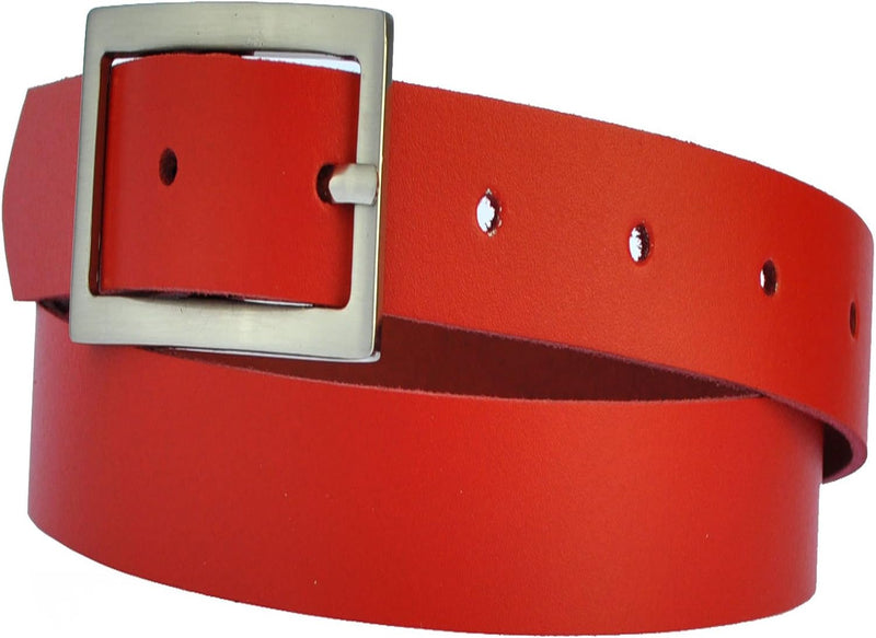 3.5 cm wide genuine leather belt with square buckle.