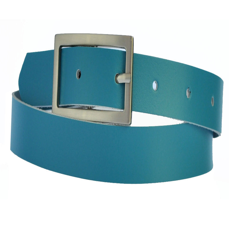 3.5 cm wide genuine leather belt with square buckle.